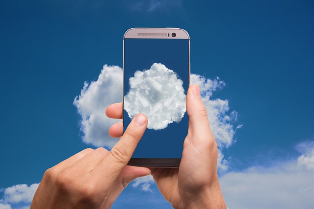 cloud-g4203e9a70_640.jpg